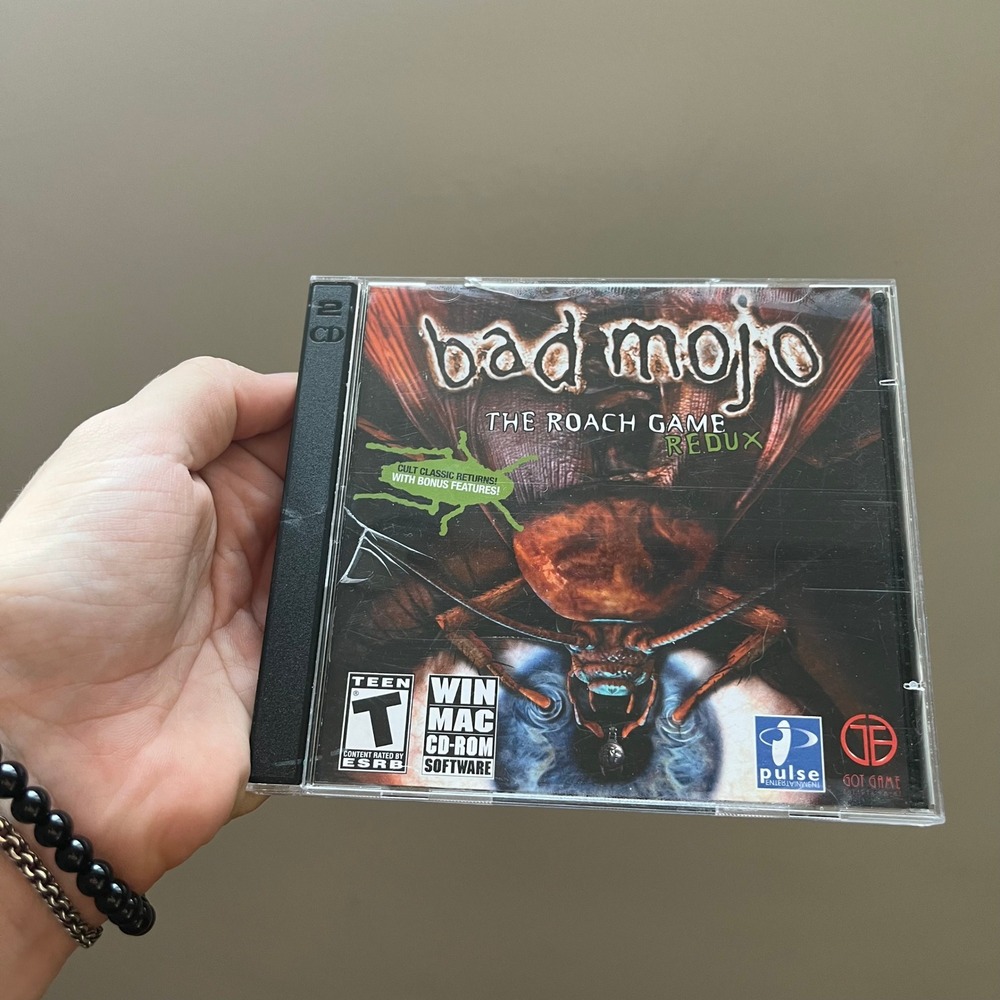 Bad Mojo The Roach Game Redux PC Mac 2004 Cult Classic Adventure Puzzle 2-CD